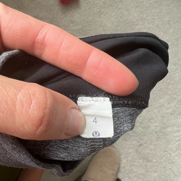 Gray Lululemon Leggings w zipper (size 4) - Picture 3 of 3